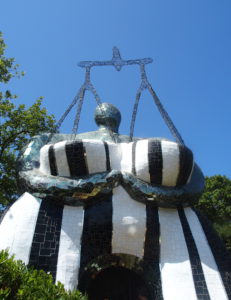 La justice Niki de St Phalle